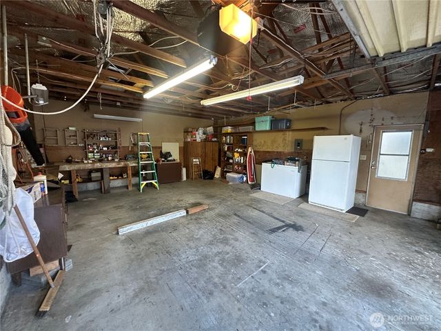 32110 T Pl, Ocean Park, WA 98640