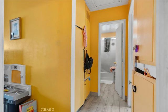 20822 Roseton Avenue, Lakewood, CA 90715