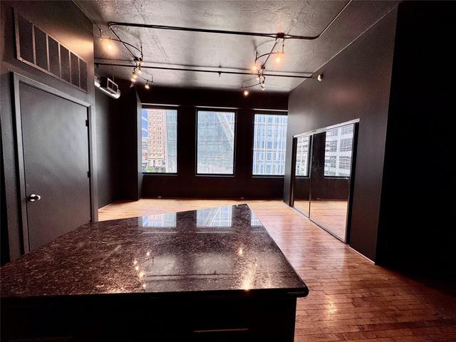 705 Main Street 305, Houston, TX 77002