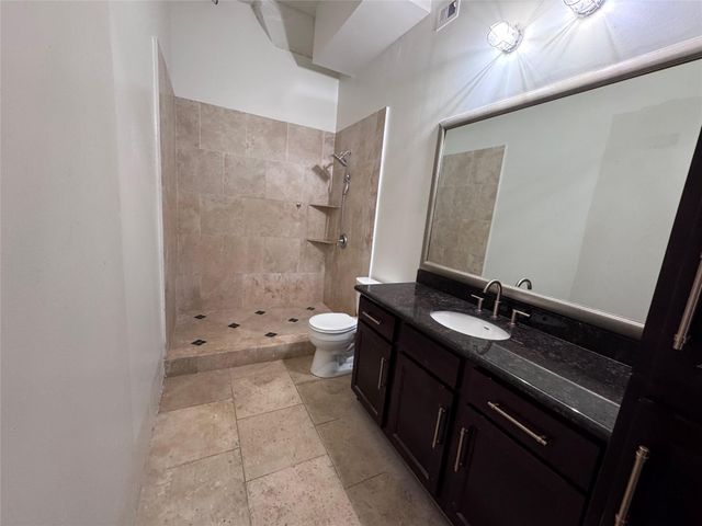 705 Main Street 305, Houston, TX 77002