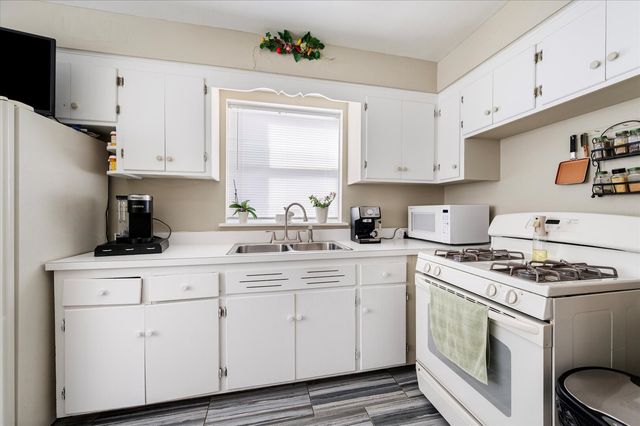 1815 N 22nd Avenue, Melrose Park, IL 60160