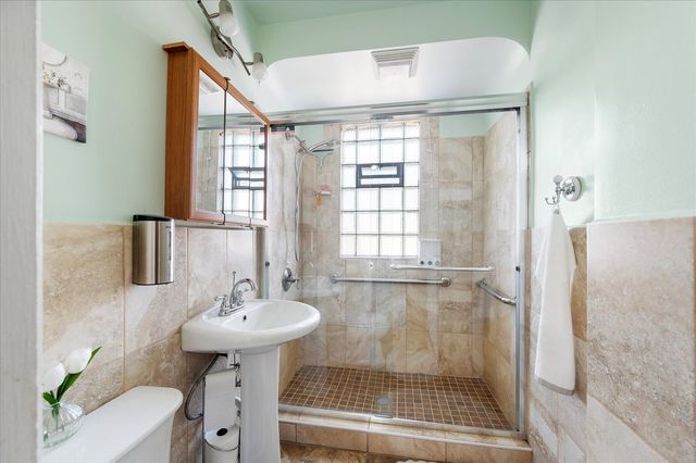 1815 N 22nd Avenue, Melrose Park, IL 60160