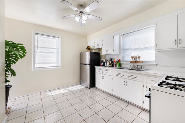 1815 N 22nd Avenue, Melrose Park, IL 60160