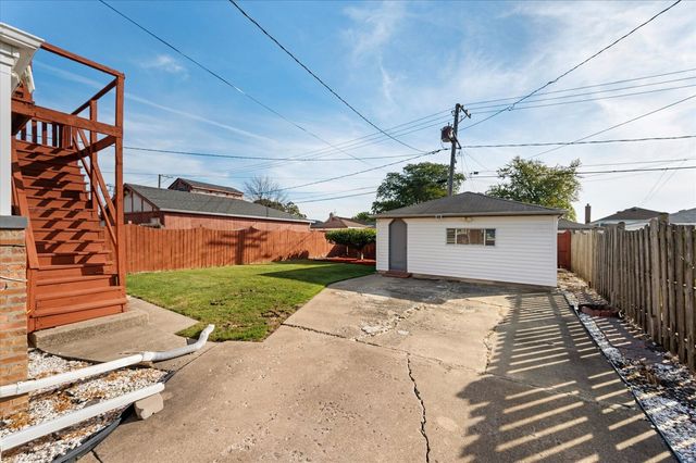 1815 N 22nd Avenue, Melrose Park, IL 60160