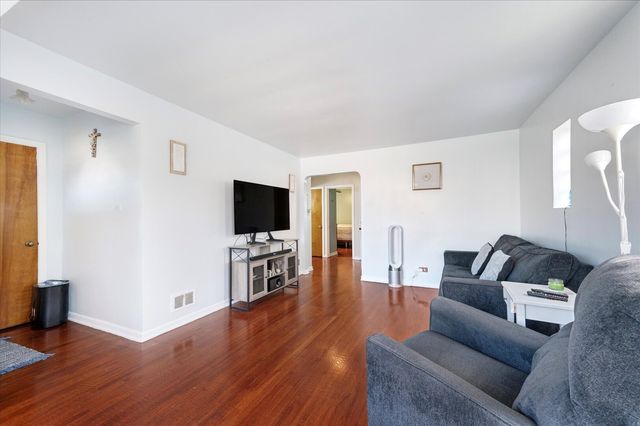 1815 N 22nd Avenue, Melrose Park, IL 60160