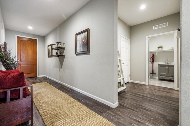 1775 Water Lily Ct, Lathrop, CA 95330