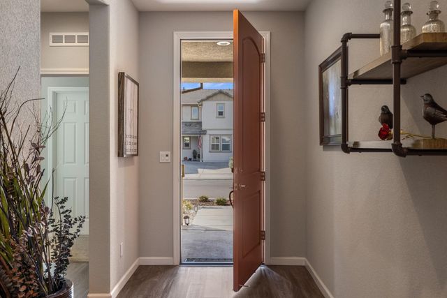 1775 Water Lily Ct, Lathrop, CA 95330