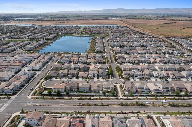 1775 Water Lily Ct, Lathrop, CA 95330