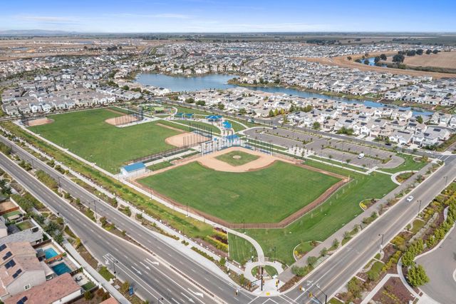 1775 Water Lily Ct, Lathrop, CA 95330