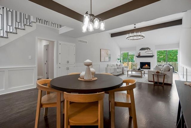 4309 W 112th Terrace, Leawood, KS 66211