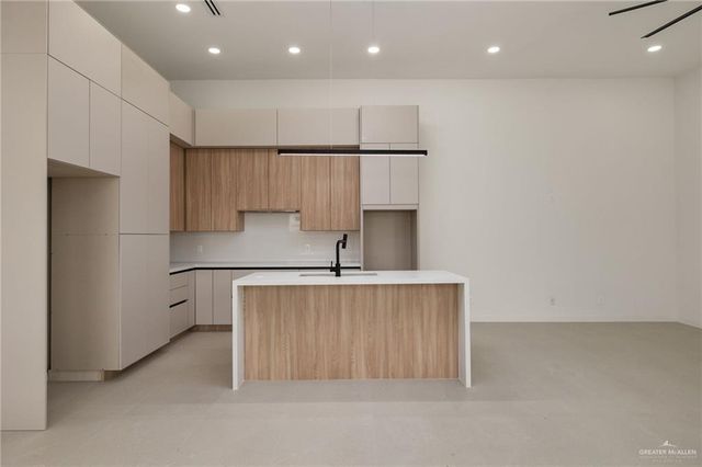 4101 Zanesville Avenue, Mcallen, TX 78503