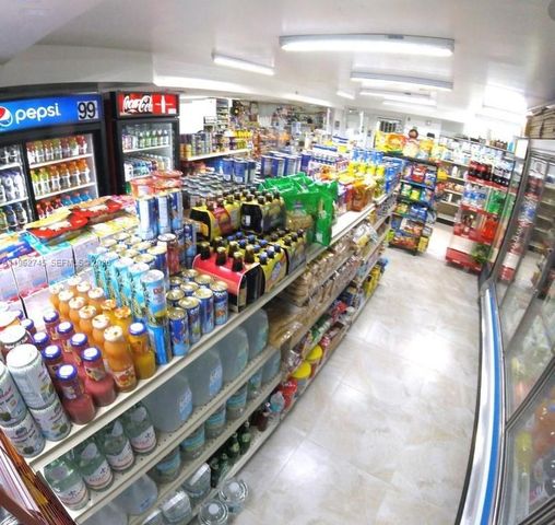 5091 NW 7th St 703, Miami, FL 33126