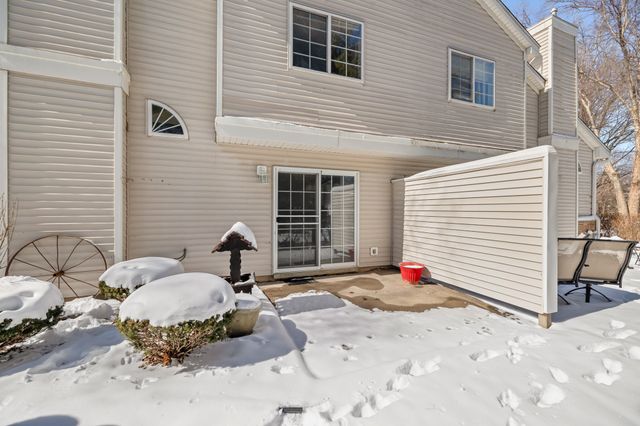 1055 68th Street 1, West Des Moines, IA 50266