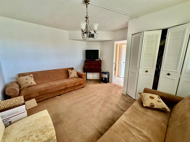 3661 Via Poinciana 615, Lake Worth, FL 33467