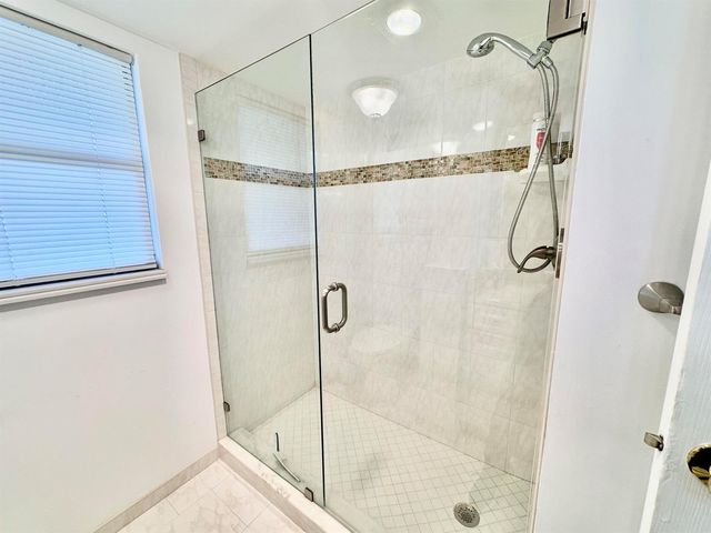 3661 Via Poinciana 615, Lake Worth, FL 33467
