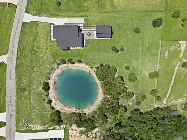 238 Martin Drive, Granbury, TX 76049