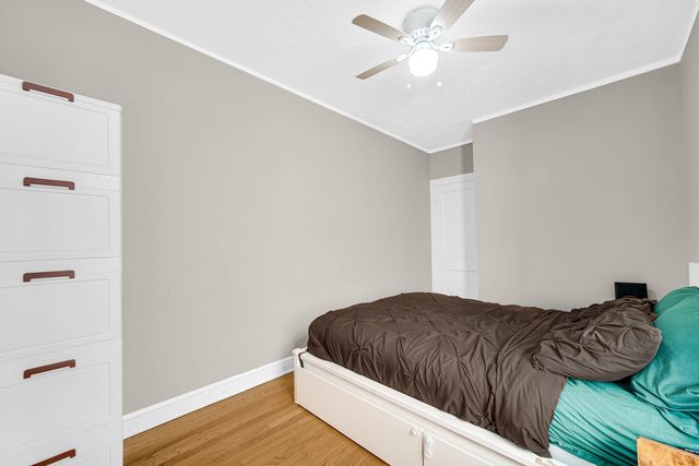 8940 S Emerald Avenue, Chicago, IL 60620
