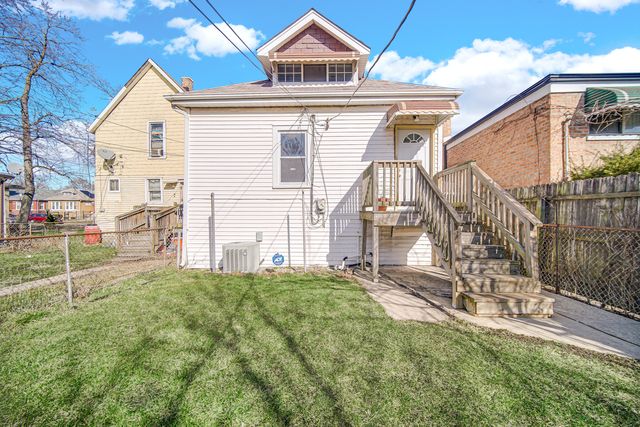 8940 S Emerald Avenue, Chicago, IL 60620