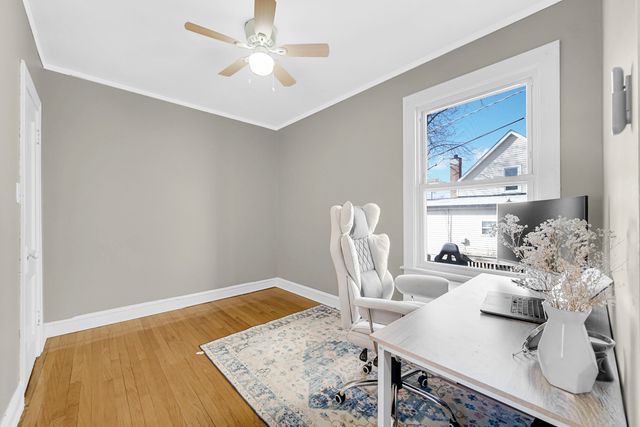8940 S Emerald Avenue, Chicago, IL 60620