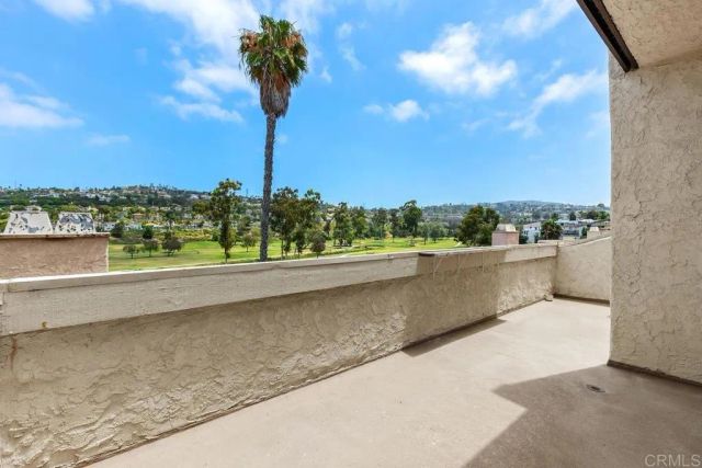 2510 Navarra Drive 513, Carlsbad, CA 92009