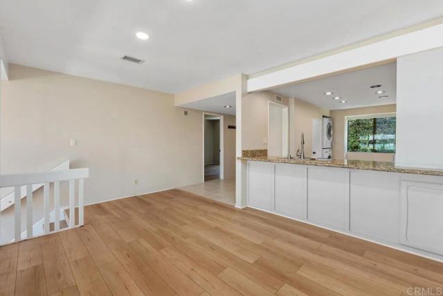 2510 Navarra Drive 513, Carlsbad, CA 92009