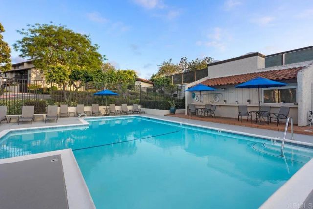 2510 Navarra Drive 513, Carlsbad, CA 92009