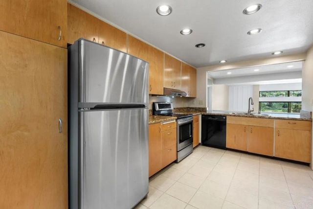 2510 Navarra Drive 513, Carlsbad, CA 92009