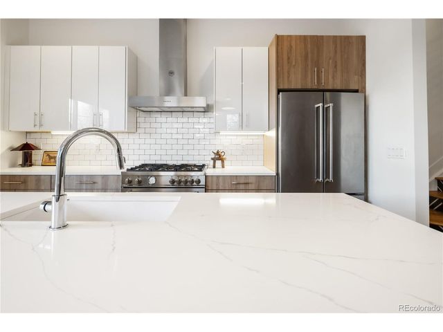 2240 S Lincoln St, Denver, CO 80210