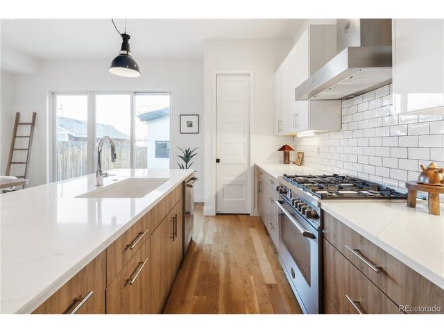 2240 S Lincoln St, Denver, CO 80210