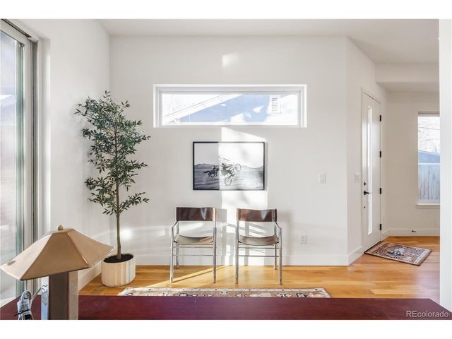 2240 S Lincoln St, Denver, CO 80210