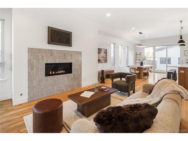 2240 S Lincoln St, Denver, CO 80210