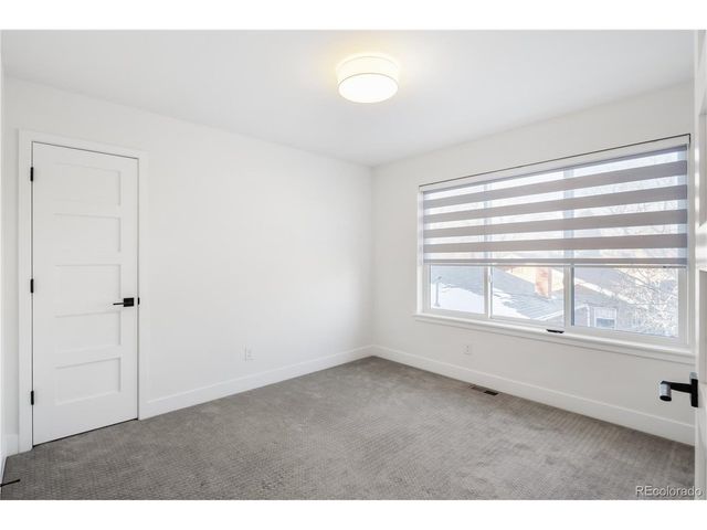 2240 S Lincoln St, Denver, CO 80210