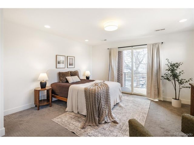 2240 S Lincoln St, Denver, CO 80210