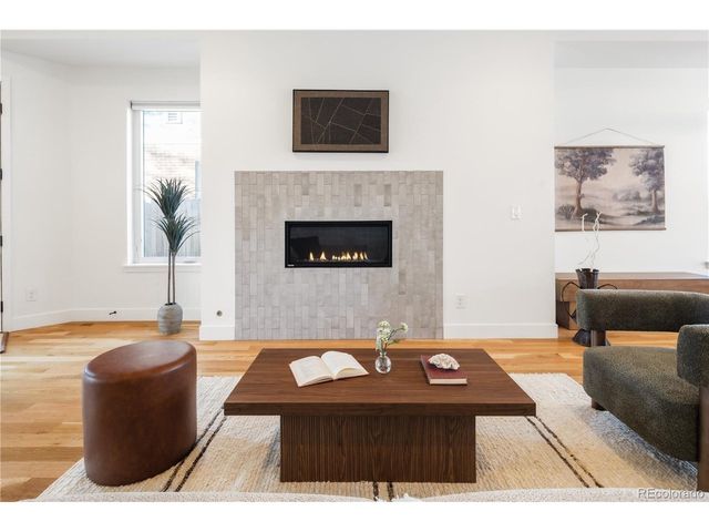 2240 S Lincoln St, Denver, CO 80210