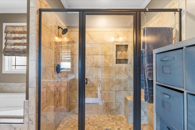 8815 Silver Maple Drive, Ooltewah, TN 37363