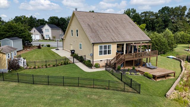 8815 Silver Maple Drive, Ooltewah, TN 37363