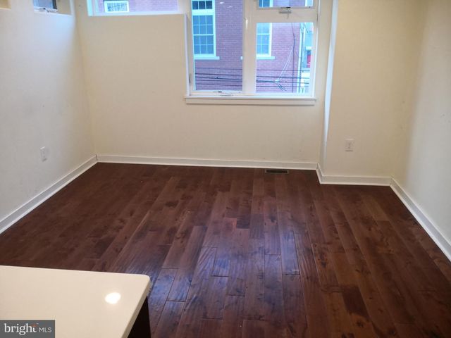 1102 LEMON ST, Philadelphia, PA 19123