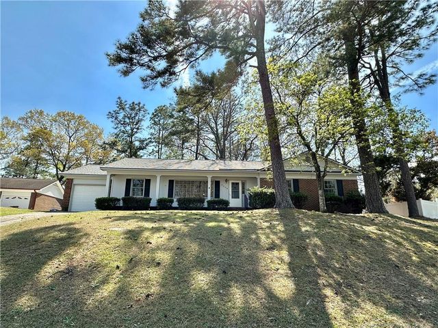 6309 Easthampton Court, Fayetteville, NC 28314