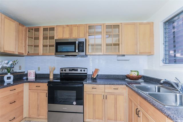 92-946 Makakilo Drive 92, Kapolei, HI 96707