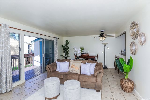92-946 Makakilo Drive 92, Kapolei, HI 96707