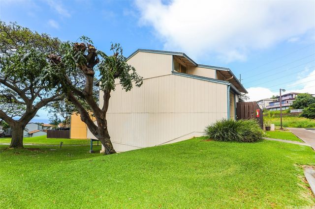 92-946 Makakilo Drive 92, Kapolei, HI 96707