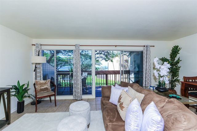 92-946 Makakilo Drive 92, Kapolei, HI 96707