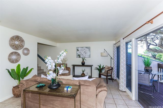 92-946 Makakilo Drive 92, Kapolei, HI 96707