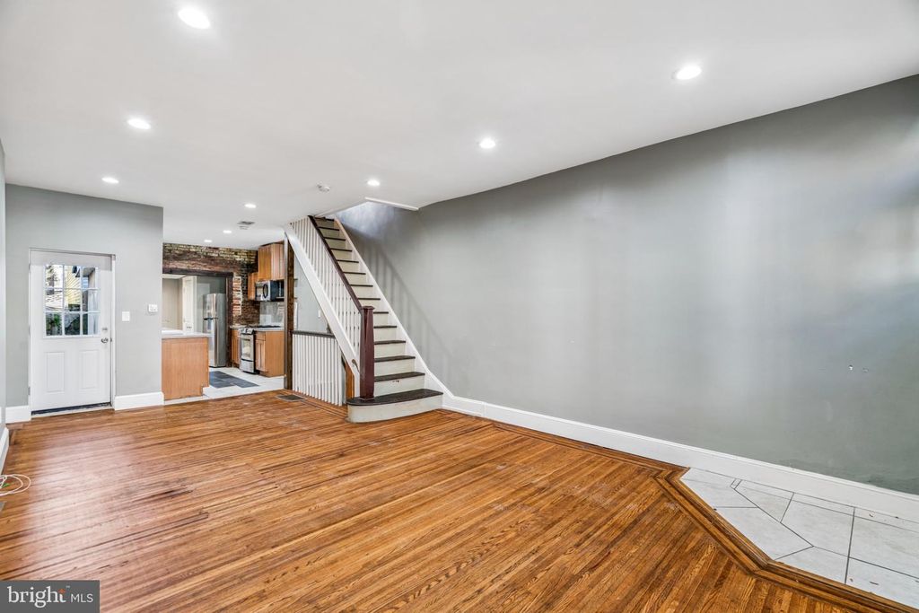 2333 N HANCOCK ST, Philadelphia, PA 19133