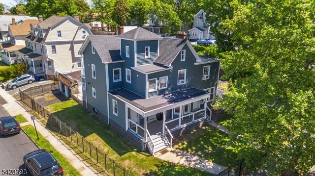 222 William St, East Orange City, NJ 07017