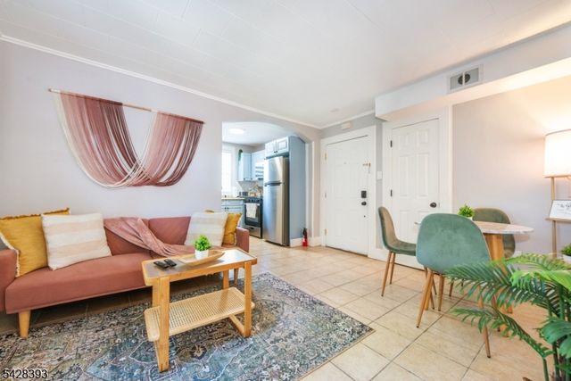 222 William St, East Orange City, NJ 07017