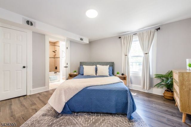 222 William St, East Orange City, NJ 07017