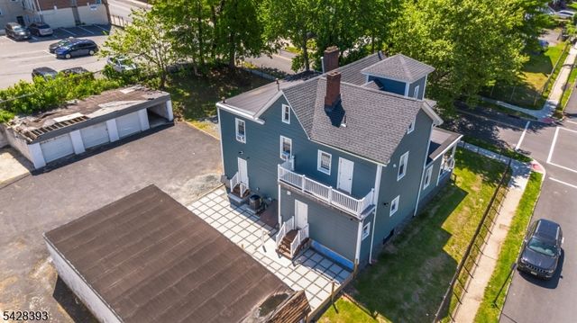 222 William St, East Orange City, NJ 07017