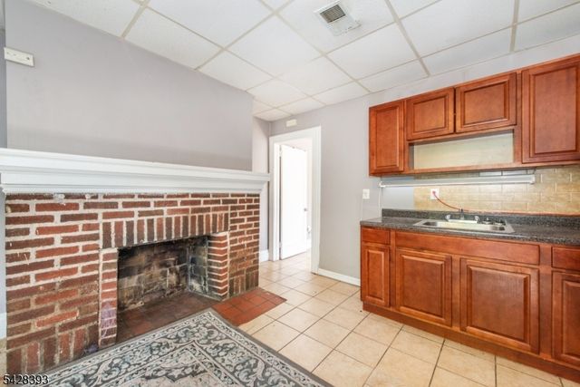 222 William St, East Orange City, NJ 07017