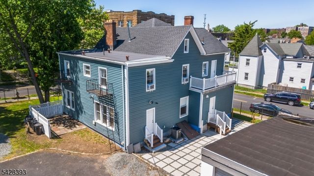 222 William St, East Orange City, NJ 07017